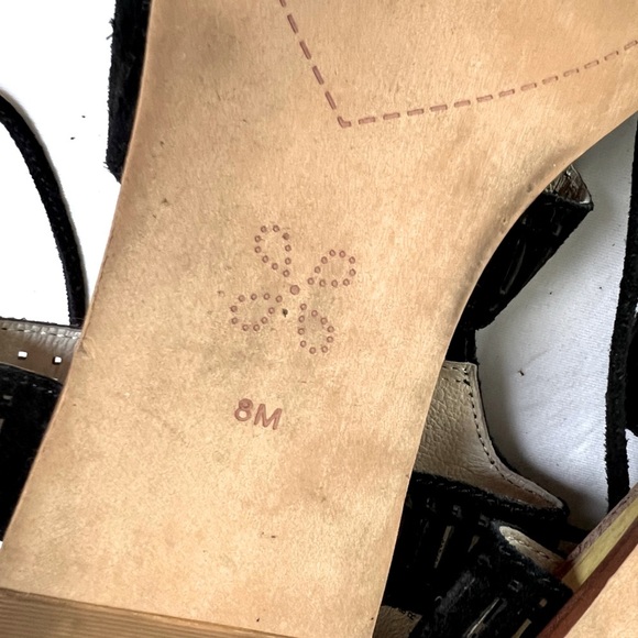 Caslon Elegant Leather Black Tan Gladiator Flat Sandals Straps 8 - Picture 9 of 11